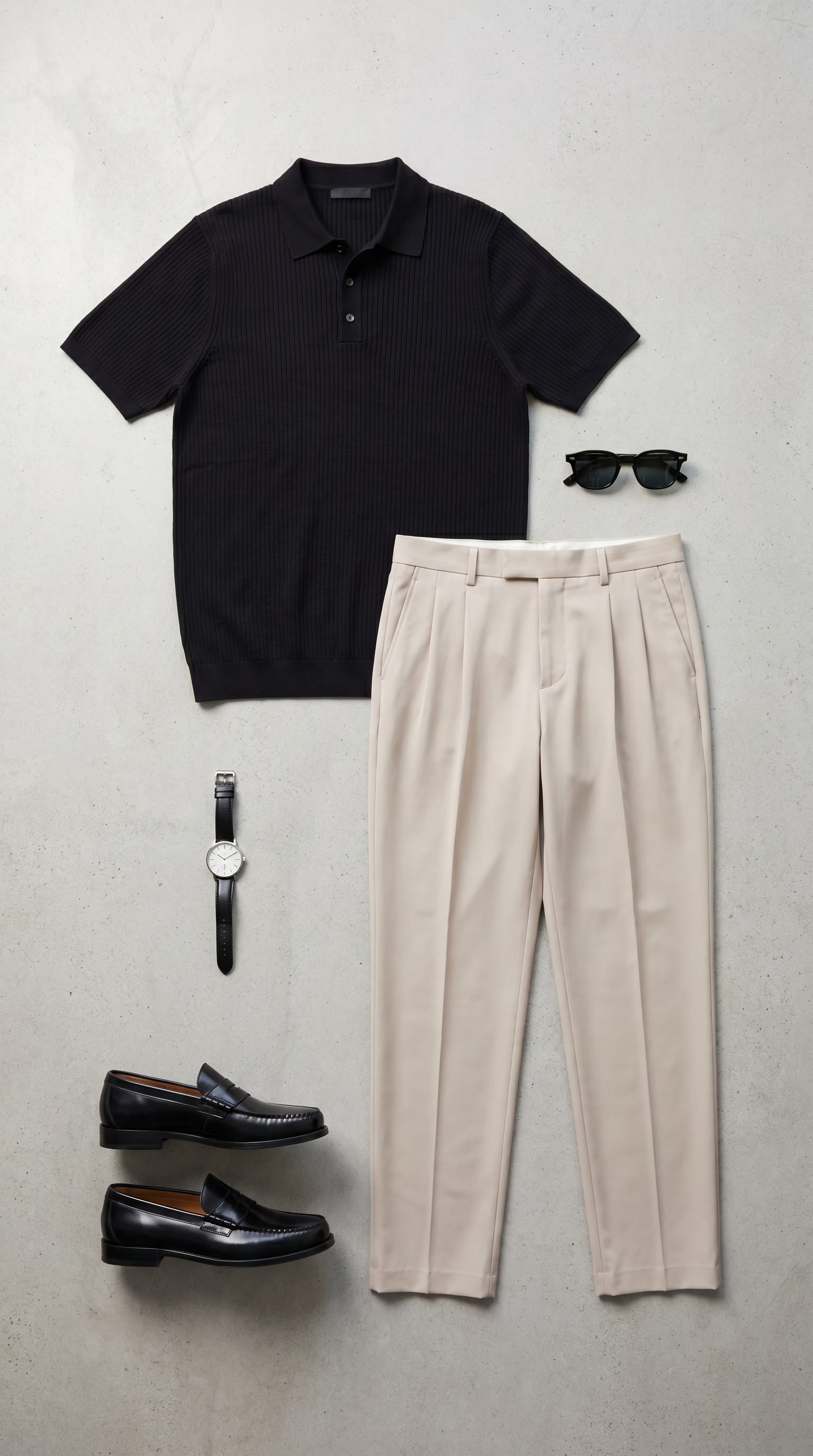 Beige trouser. Black shoe. — outfit