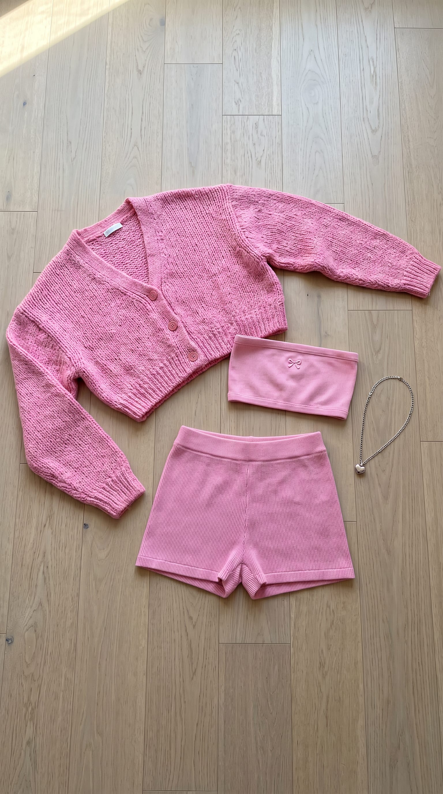 Summer Streetwear Outfit Women flat-lay
